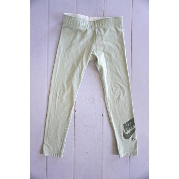 Nike Women Mint Green Solid Capris FUTURA Tight Fit - Size S - Picture 3 of 8